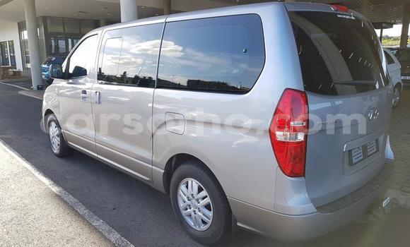 Buy Used Hyundai H1 Silver Car in Maseru in Maseru Buy Used Hyundai H1 Silver Car in Maseru in Maseru