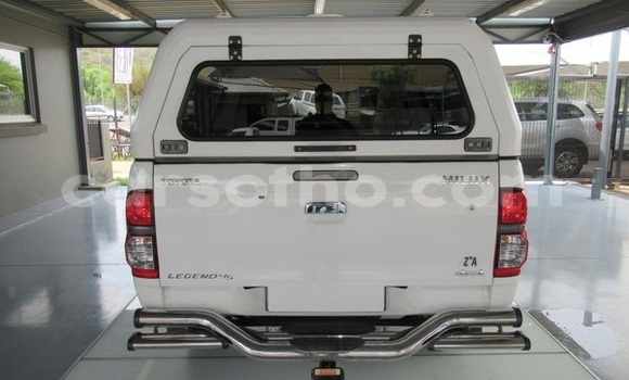 اشتري مستعمل Toyota Hilux White سيارة في Maseru في Maseru اشتري مستعمل Toyota Hilux White سيارة في Maseru في Maseru