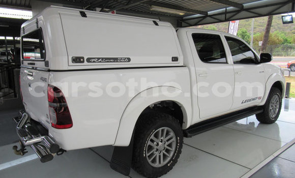 اشتري مستعمل Toyota Hilux White سيارة في Maseru في Maseru اشتري مستعمل Toyota Hilux White سيارة في Maseru في Maseru