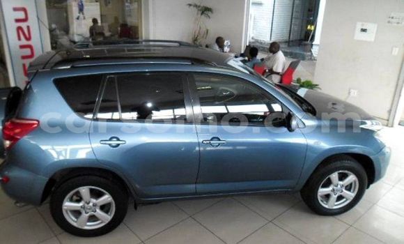 Sayi Na hannu Toyota RAV4 Black Mota in Maseru a Maseru Sayi Na hannu Toyota RAV4 Black Mota in Maseru a Maseru
