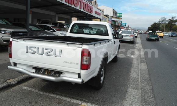 Buy Used Isuzu KB White Car in Mohale's Hoek in Mohale's Hoek Buy Used Isuzu KB White Car in Mohale's Hoek in Mohale's Hoek