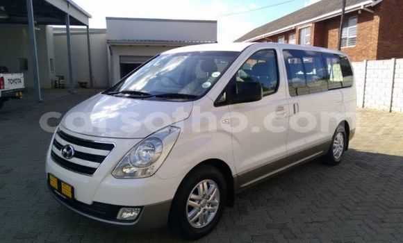 Buy Used Hyundai H1 White Car in Maputsoe in Leribe Buy Used Hyundai H1 White Car in Maputsoe in Leribe