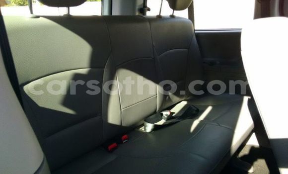 Buy Used Hyundai H1 White Car in Maputsoe in Leribe Buy Used Hyundai H1 White Car in Maputsoe in Leribe