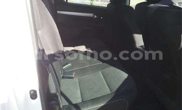 Sayi Na hannu Toyota Hilux White Mota in Maseru a Maseru Sayi Na hannu Toyota Hilux White Mota in Maseru a Maseru