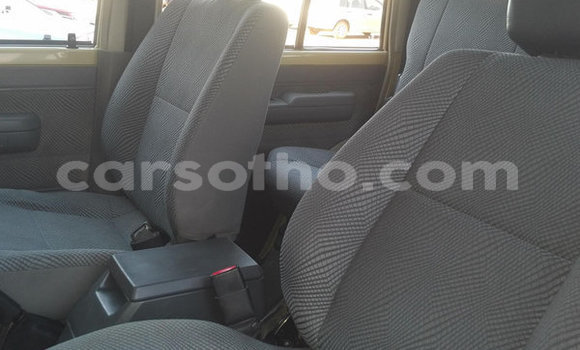اشتري مستعمل Toyota Land Cruiser Beige سيارة في Maseru في Maseru اشتري مستعمل Toyota Land Cruiser Beige سيارة في Maseru في Maseru