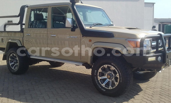اشتري مستعمل Toyota Land Cruiser Beige سيارة في Maseru في Maseru اشتري مستعمل Toyota Land Cruiser Beige سيارة في Maseru في Maseru