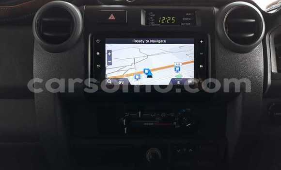 Buy Used Toyota Land Cruiser Beige Car in Maseru in Maseru Buy Used Toyota Land Cruiser Beige Car in Maseru in Maseru