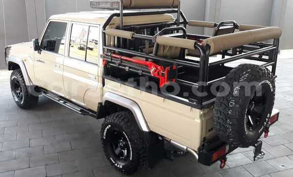 Buy Used Toyota Land Cruiser Beige Car in Maseru in Maseru Buy Used Toyota Land Cruiser Beige Car in Maseru in Maseru