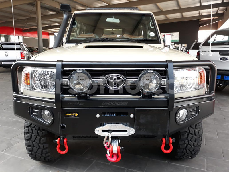 Big with watermark toyota land cruiser maseru maseru 12889