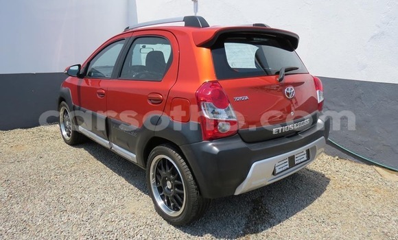 Acheter Occasion Voiture Toyota Etios Rouge à Hlotse, Leribe Acheter Occasion Voiture Toyota Etios Rouge à Hlotse, Leribe