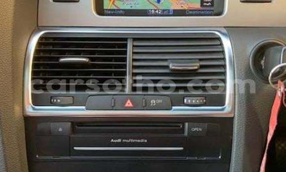 Sayi Na hannu Audi Q7 Silver Mota in Mafeteng a Mafeteng Sayi Na hannu Audi Q7 Silver Mota in Mafeteng a Mafeteng