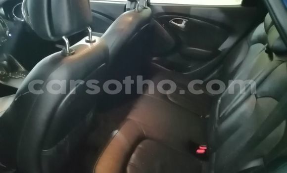 Buy Used Hyundai ix35 Blue Car in Mohale's Hoek in Mohale's Hoek Buy Used Hyundai ix35 Blue Car in Mohale's Hoek in Mohale's Hoek