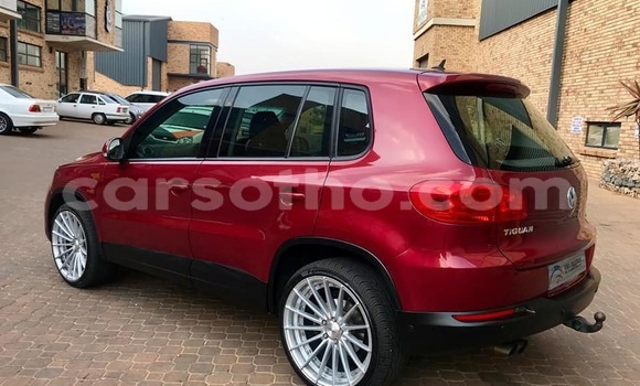 اشتري مستعمل Volkswagen Tiguan Red سيارة في Maputsoa في Leribe اشتري مستعمل Volkswagen Tiguan Red سيارة في Maputsoa في Leribe