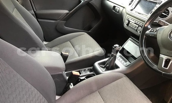اشتري مستعمل Volkswagen Tiguan Red سيارة في Maputsoa في Leribe اشتري مستعمل Volkswagen Tiguan Red سيارة في Maputsoa في Leribe