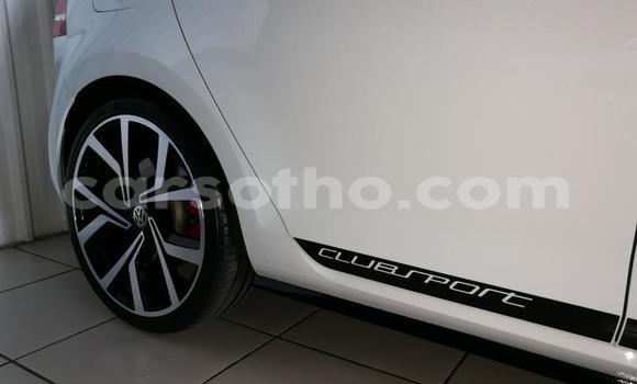 Buy Used Volkswagen Golf GTI White Car in Hlotse in Leribe Buy Used Volkswagen Golf GTI White Car in Hlotse in Leribe