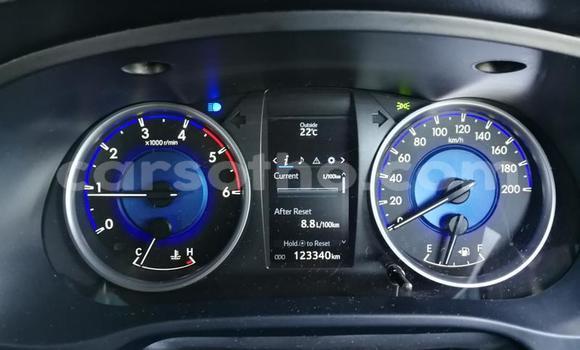 اشتري مستعمل Toyota Hilux White سيارة في Hlotse في Leribe اشتري مستعمل Toyota Hilux White سيارة في Hlotse في Leribe