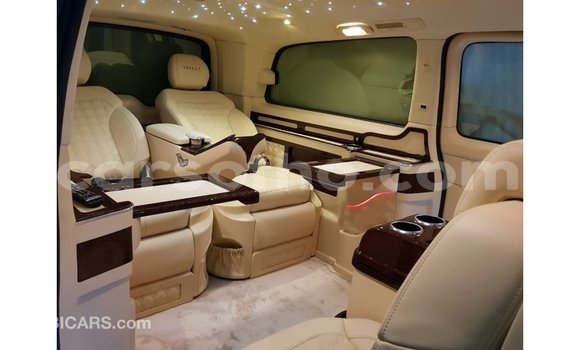 اشتري Imported Mercedes-Benz 250 Black سيارة في Import - Dubai في Maseru اشتري Imported Mercedes-Benz 250 Black سيارة في Import - Dubai في Maseru