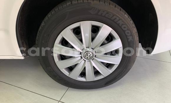 اشتري مستعمل Volkswagen Caravelle White سيارة في Maseru في Maseru اشتري مستعمل Volkswagen Caravelle White سيارة في Maseru في Maseru
