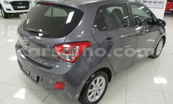Sayi Na hannu Hyundai i10 Silver Mota in Maseru a Maseru Sayi Na hannu Hyundai i10 Silver Mota in Maseru a Maseru