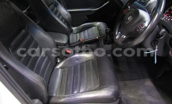 Buy Used Volkswagen Jetta Silver Car in Hlotse in Leribe Buy Used Volkswagen Jetta Silver Car in Hlotse in Leribe