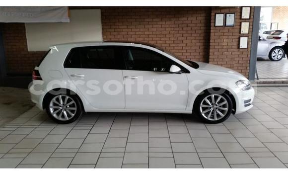 Acheter Occasion Voiture Volkswagen Golf Blanc à Hlotse, Leribe Acheter Occasion Voiture Volkswagen Golf Blanc à Hlotse, Leribe