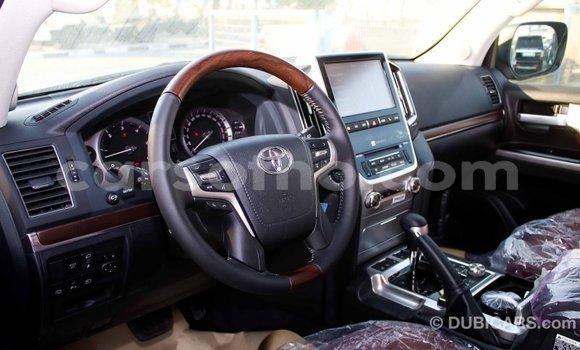 اشتري Imported Toyota Land Cruiser Black سيارة في Import - Dubai في Maseru اشتري Imported Toyota Land Cruiser Black سيارة في Import - Dubai في Maseru