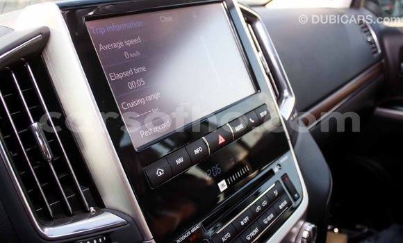 اشتري Imported Toyota Land Cruiser Black سيارة في Import - Dubai في Maseru اشتري Imported Toyota Land Cruiser Black سيارة في Import - Dubai في Maseru