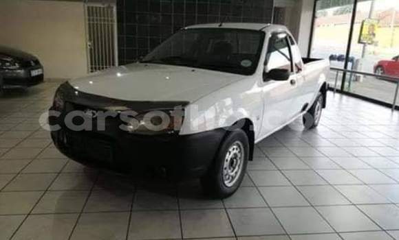 Acheter Occasion Voiture Ford Pickup Blanc à Thaba–Tseka, Mafeteng Acheter Occasion Voiture Ford Pickup Blanc à Thaba–Tseka, Mafeteng