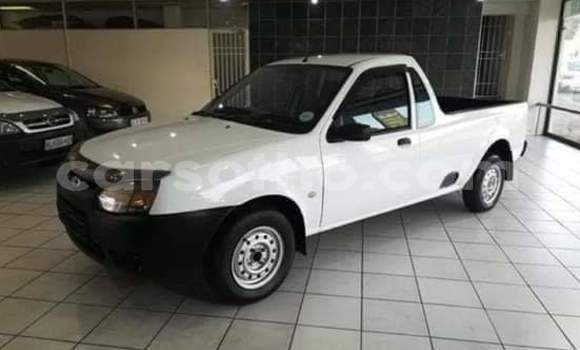 Acheter Occasion Voiture Ford Pickup Blanc à Thaba–Tseka, Mafeteng Acheter Occasion Voiture Ford Pickup Blanc à Thaba–Tseka, Mafeteng