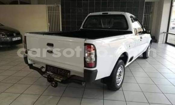 Acheter Occasion Voiture Ford Pickup Blanc à Thaba–Tseka, Mafeteng Acheter Occasion Voiture Ford Pickup Blanc à Thaba–Tseka, Mafeteng