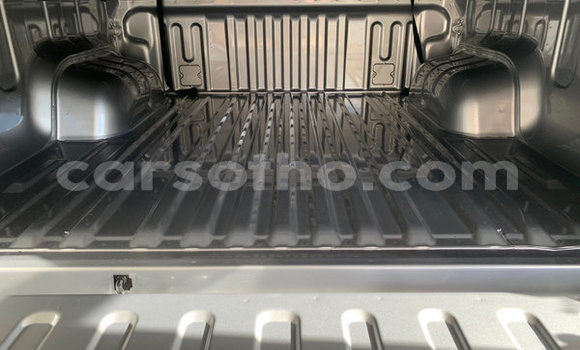 Acheter Occasion Voiture Toyota Hilux Gris à Butha–Buthe, Thaba-Tseka Acheter Occasion Voiture Toyota Hilux Gris à Butha–Buthe, Thaba-Tseka