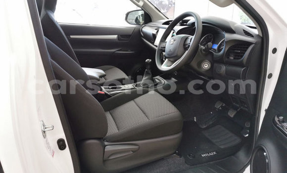 Acheter Occasion Voiture Toyota Hilux Blanc à Butha Buthe, Butha-Buthe Acheter Occasion Voiture Toyota Hilux Blanc à Butha Buthe, Butha-Buthe