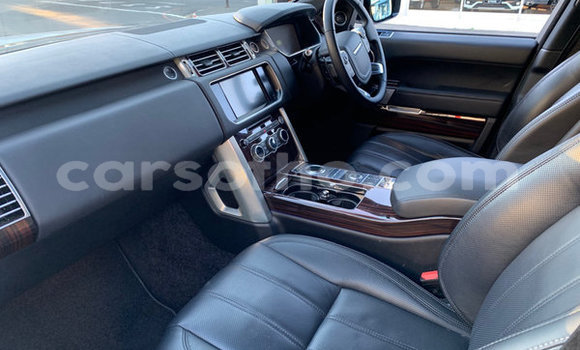 Acheter Occasion Voiture Land Rover Range Rover Blanc à Hlotse, Leribe Acheter Occasion Voiture Land Rover Range Rover Blanc à Hlotse, Leribe