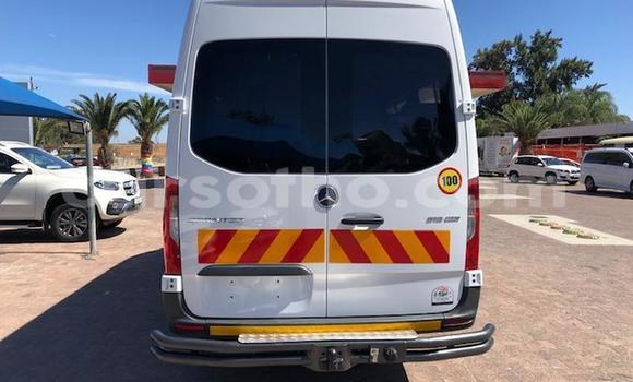 Acheter Occasion Voiture Mercedes-Benz C–Class Blanc à Maseru, Maseru Acheter Occasion Voiture Mercedes-Benz C–Class Blanc à Maseru, Maseru