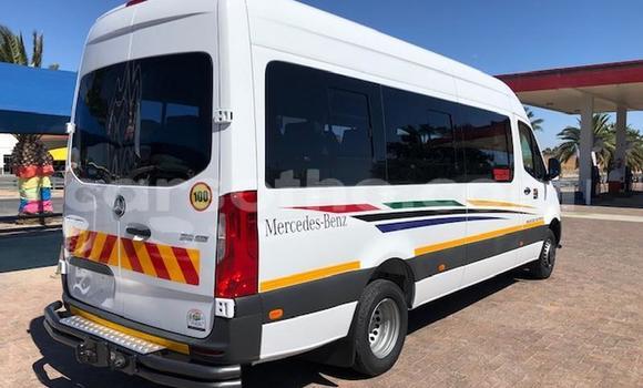 Acheter Occasion Voiture Mercedes-Benz C–Class Blanc à Maseru, Maseru Acheter Occasion Voiture Mercedes-Benz C–Class Blanc à Maseru, Maseru