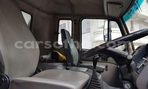 Sayi Na hannu Nissan UD White Babbar mota in Maseru a Maseru Sayi Na hannu Nissan UD White Babbar mota in Maseru a Maseru