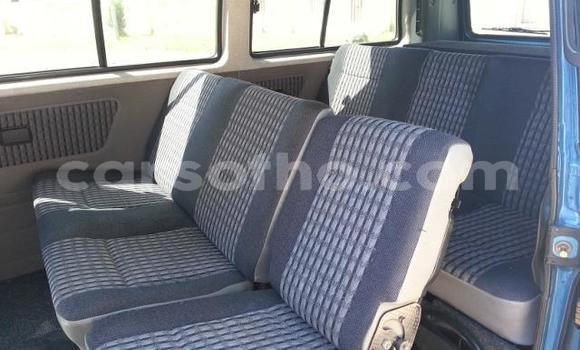 Sayi Na hannu Volkswagen Caravelle Blue Mota in Maseru a Maseru Sayi Na hannu Volkswagen Caravelle Blue Mota in Maseru a Maseru