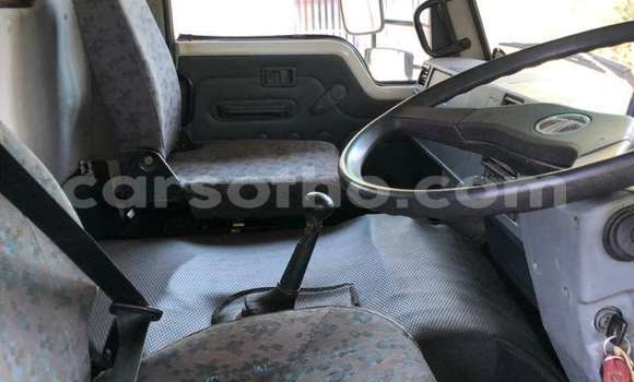 Sayi Na hannu Toyota Dyna White Babbar mota in Maseru a Maseru Sayi Na hannu Toyota Dyna White Babbar mota in Maseru a Maseru