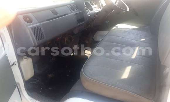 Sayi Na hannu Toyota Dyna White Babbar mota in Maseru a Maseru Sayi Na hannu Toyota Dyna White Babbar mota in Maseru a Maseru