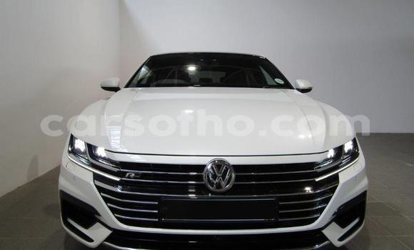 اشتري مستعمل Volkswagen Arteon White سيارة في Maseru في Maseru اشتري مستعمل Volkswagen Arteon White سيارة في Maseru في Maseru