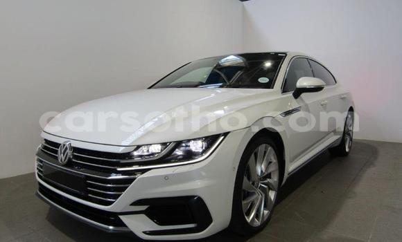 اشتري مستعمل Volkswagen Arteon White سيارة في Maseru في Maseru اشتري مستعمل Volkswagen Arteon White سيارة في Maseru في Maseru