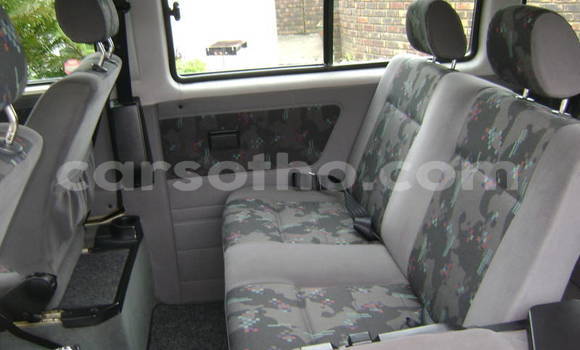 Acheter Occasion Voiture Volkswagen Caravelle Autre à Maseru, Maseru Acheter Occasion Voiture Volkswagen Caravelle Autre à Maseru, Maseru