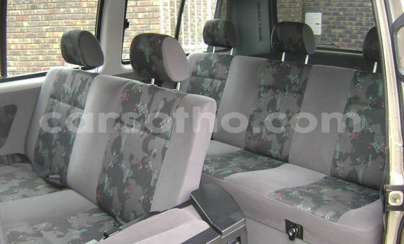 Acheter Occasion Voiture Volkswagen Caravelle Autre à Maseru, Maseru Acheter Occasion Voiture Volkswagen Caravelle Autre à Maseru, Maseru
