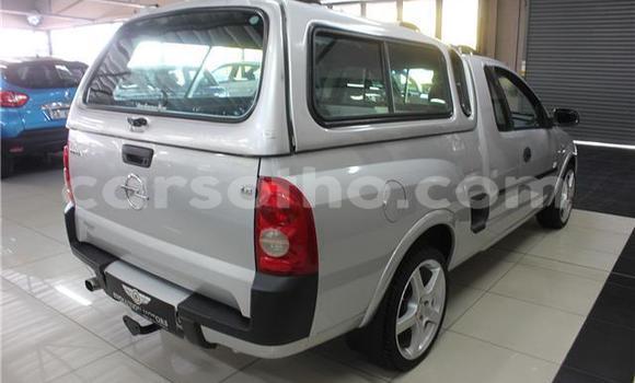 Sayi Na hannu Opel Corsa Silver Mota in Maseru a Maseru Sayi Na hannu Opel Corsa Silver Mota in Maseru a Maseru
