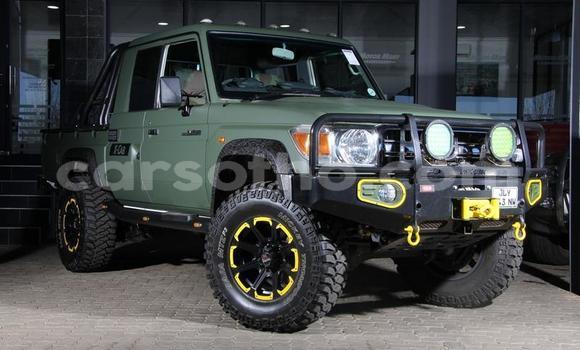 اشتري مستعمل Toyota Land Cruiser Green سيارة في Roma في Maseru اشتري مستعمل Toyota Land Cruiser Green سيارة في Roma في Maseru