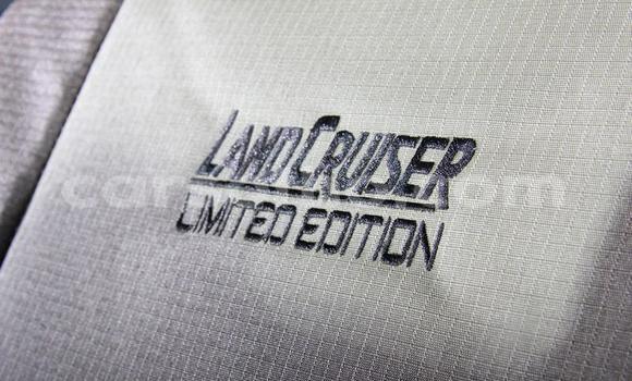 اشتري مستعمل Toyota Land Cruiser Green سيارة في Roma في Maseru اشتري مستعمل Toyota Land Cruiser Green سيارة في Roma في Maseru