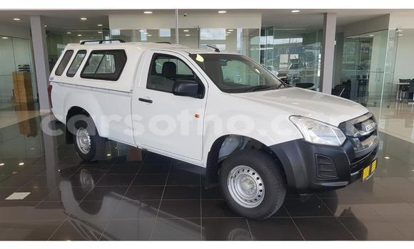 Sayi Na hannu Isuzu KB White Mota in Maputsoa a Leribe