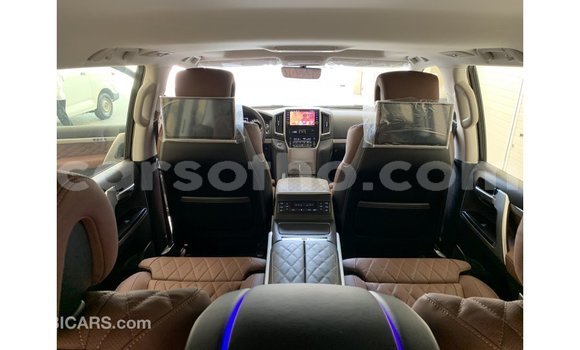 اشتري Imported Toyota Land Cruiser Black سيارة في Import - Dubai في Maseru اشتري Imported Toyota Land Cruiser Black سيارة في Import - Dubai في Maseru