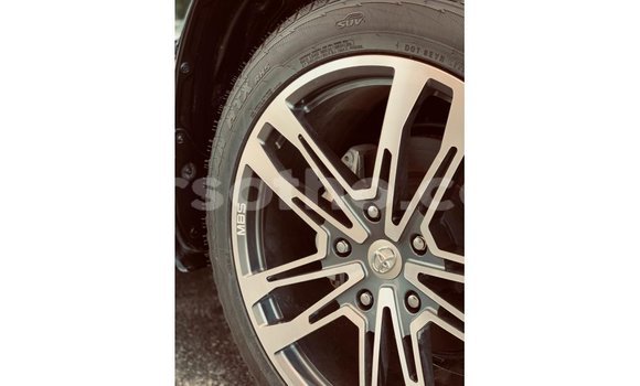 اشتري Imported Toyota Land Cruiser Black سيارة في Import - Dubai في Maseru اشتري Imported Toyota Land Cruiser Black سيارة في Import - Dubai في Maseru
