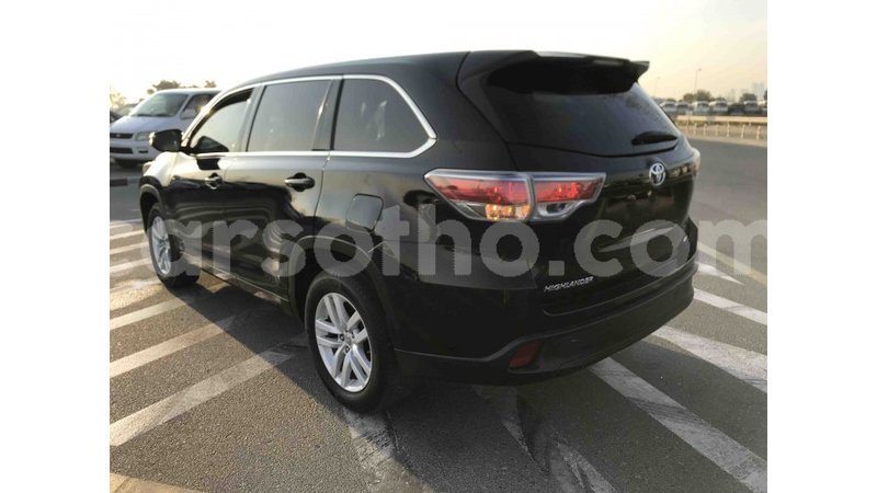 Big with watermark toyota highlander maseru import dubai 13071